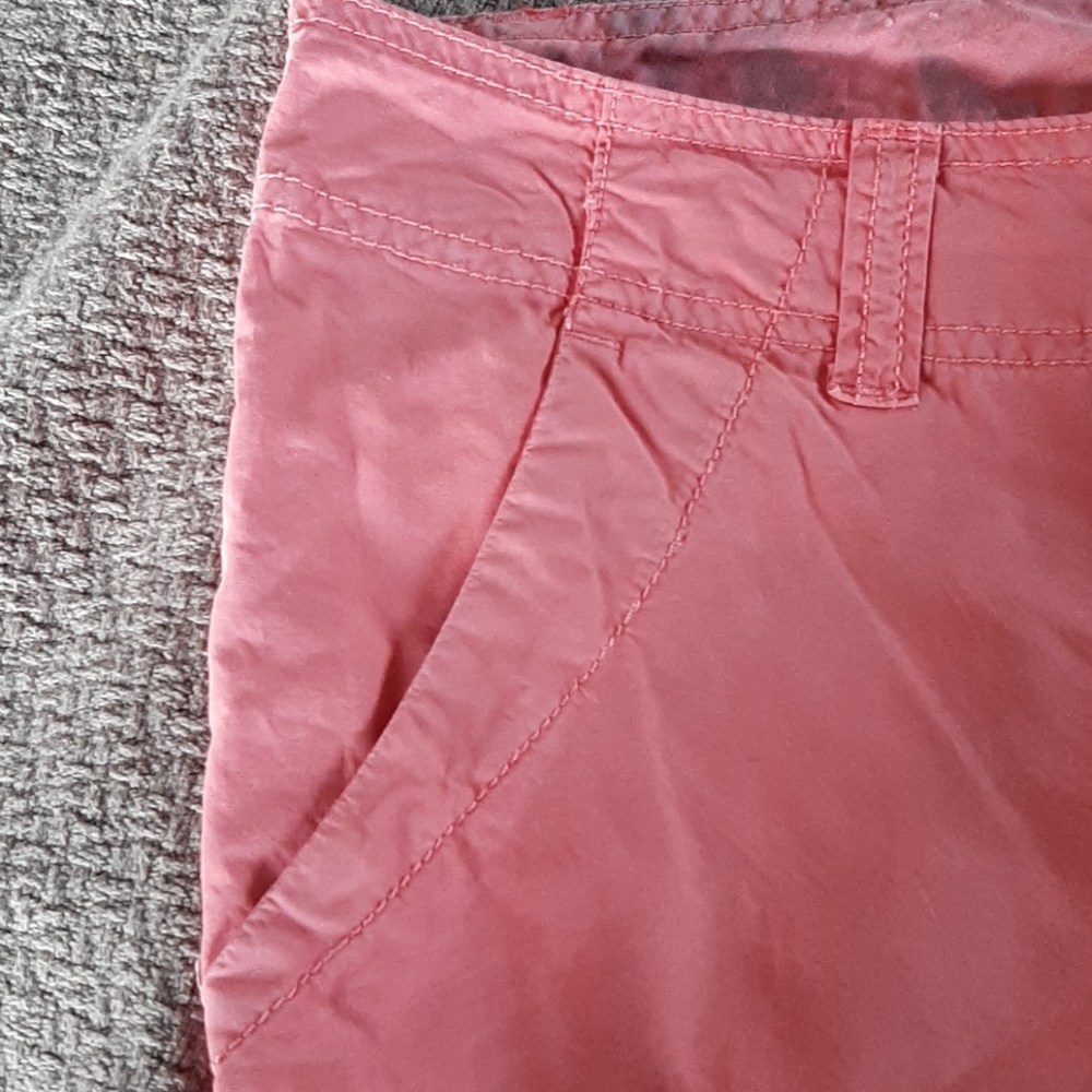 Shorts - Picture 3 of 5
